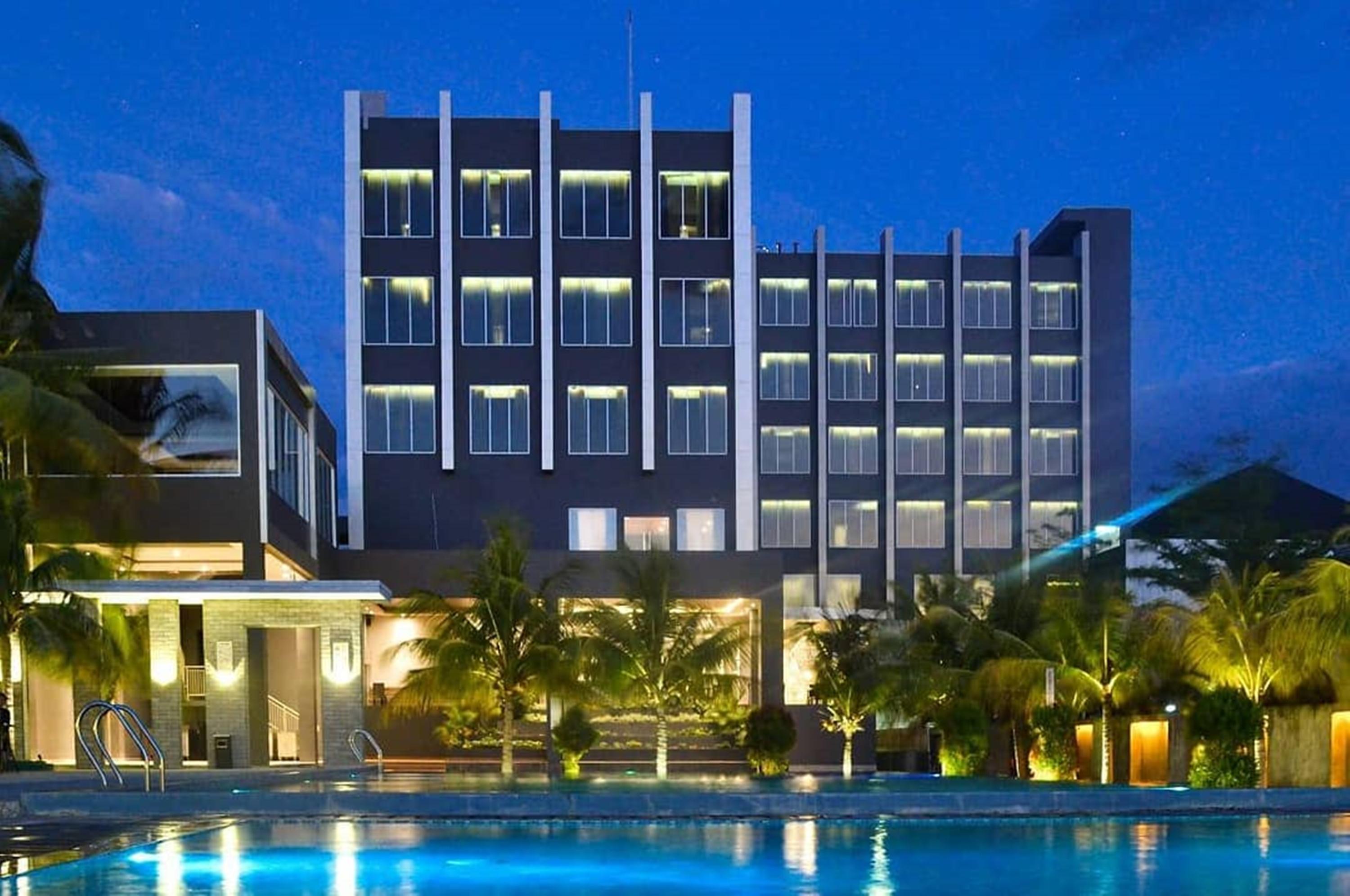 Aston Gorontalo Hotel & Villas Exterior photo