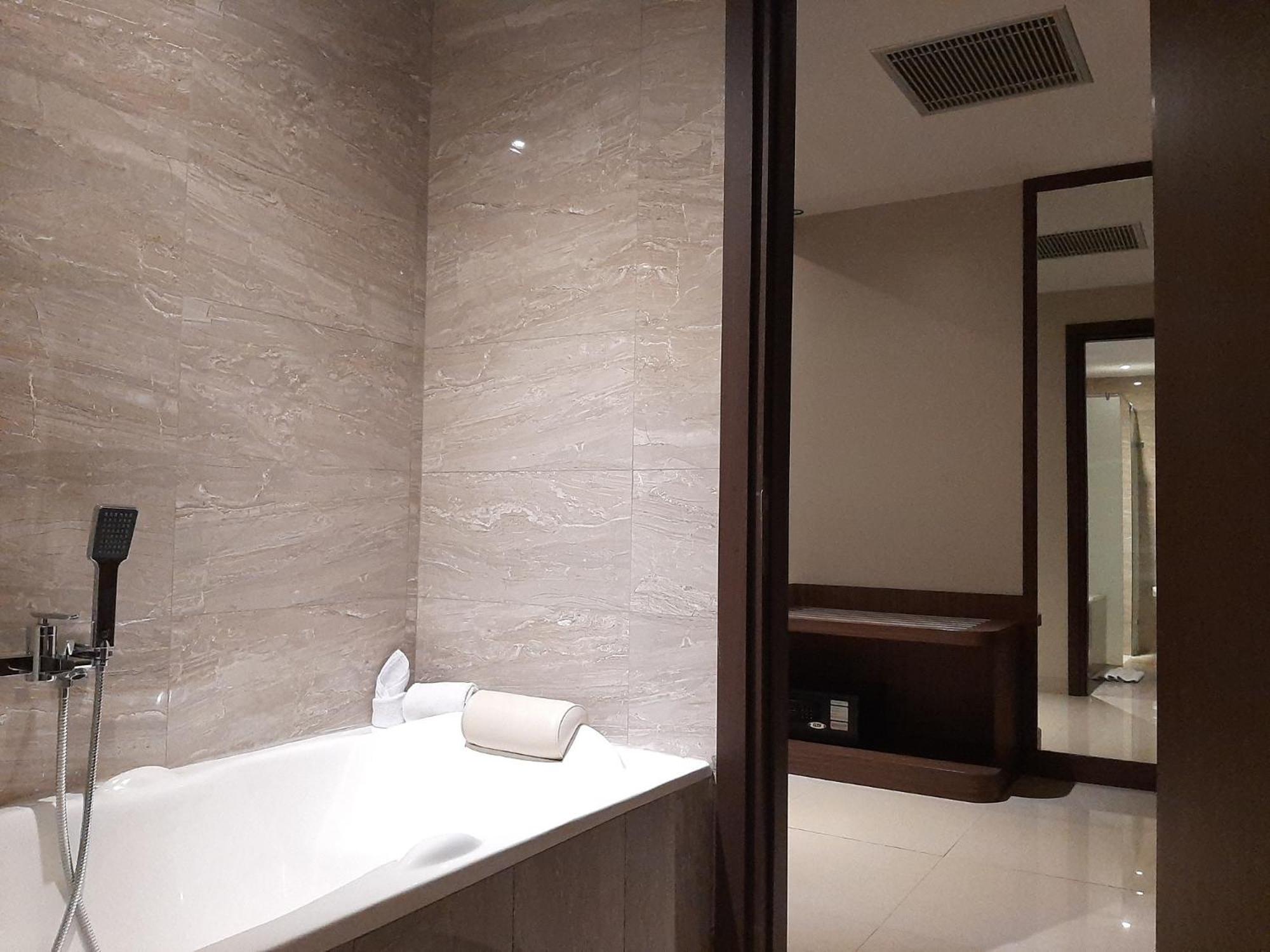 Aston Gorontalo Hotel & Villas Exterior photo
