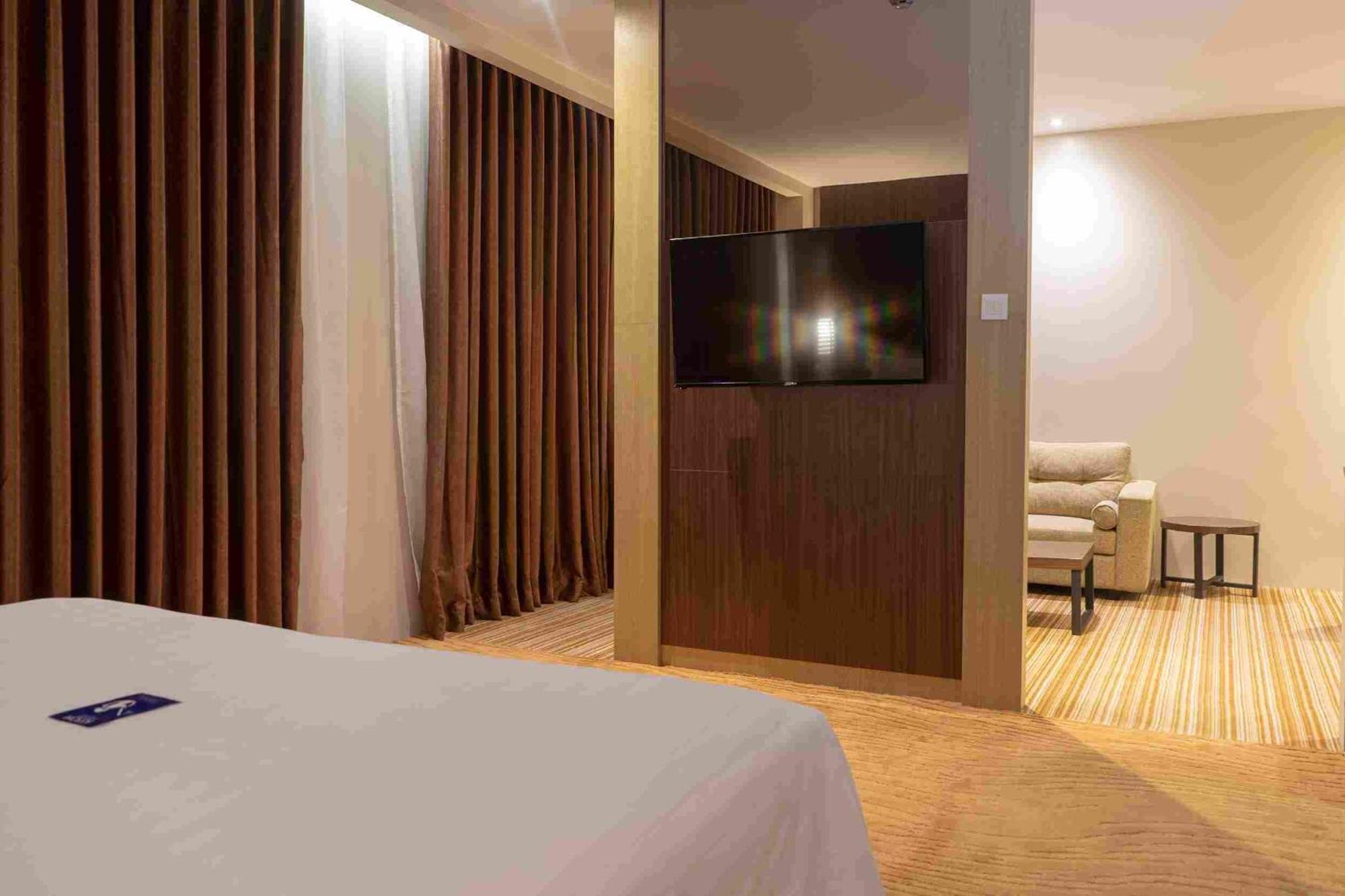 Aston Gorontalo Hotel & Villas Exterior photo